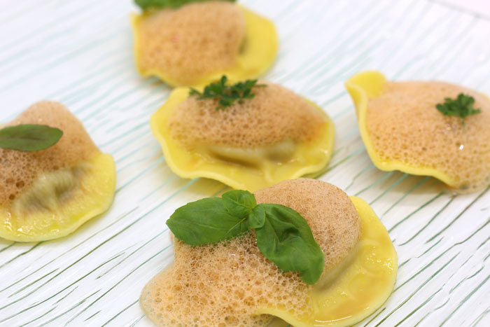 sombreri-alla-pappa-al-pomodoro-con-aria-di-cacciucco